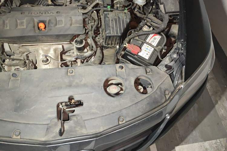 Used Honda Crider 2016 1.8L CVT Luxury Edition Engine Bay Left