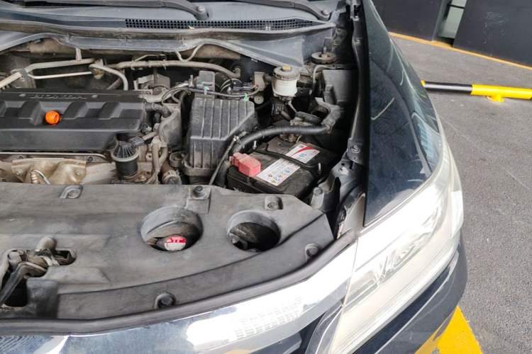 Used Honda Crider 2016 1.8L CVT Luxury Edition Engine Bay Left