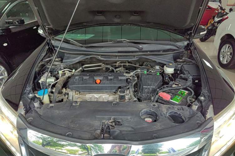 Used Honda Crider 2016 1.8L CVT Luxury Edition Engine Bay