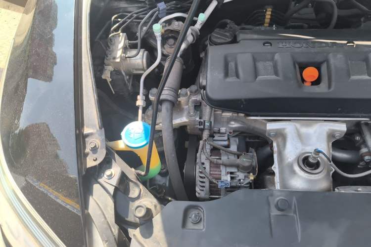 Used Honda Crider 2016 1.8L CVT Luxury Edition Engine Bay Right