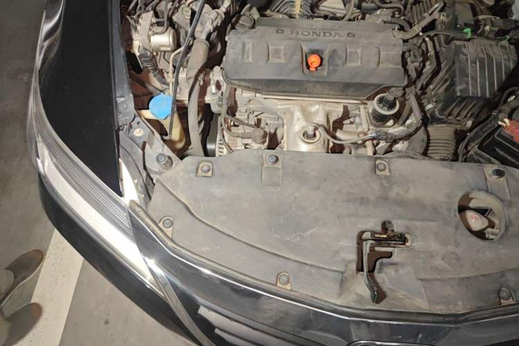 Used Honda Crider 2016 1.8L CVT Luxury Edition Engine Bay Right