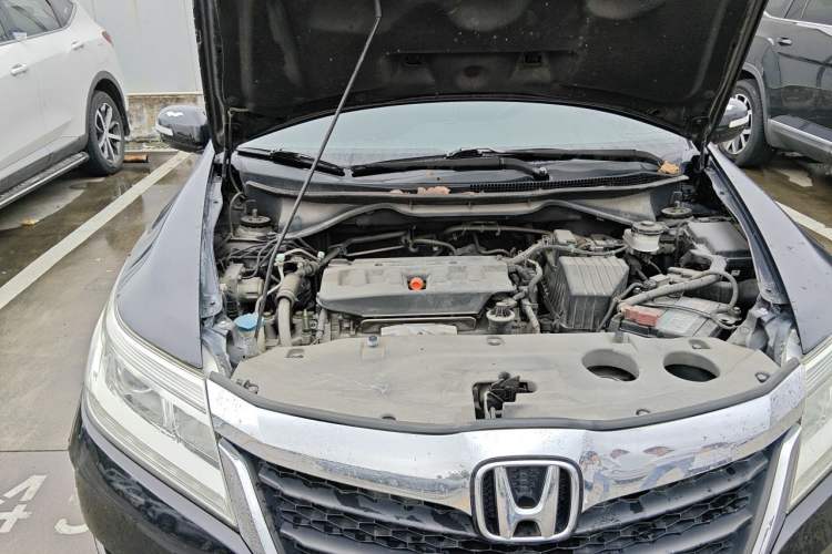 Used Honda Crider 2016 1.8L CVT Comfort Version Engine Bay Right
