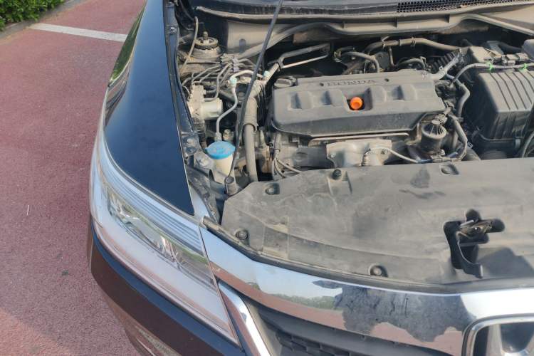 Used Honda Crider 2016 1.8L CVT Comfort Version Engine Bay Right