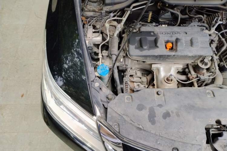 Used Honda Crider 2016 1.8L CVT Luxury Edition Engine Bay Right