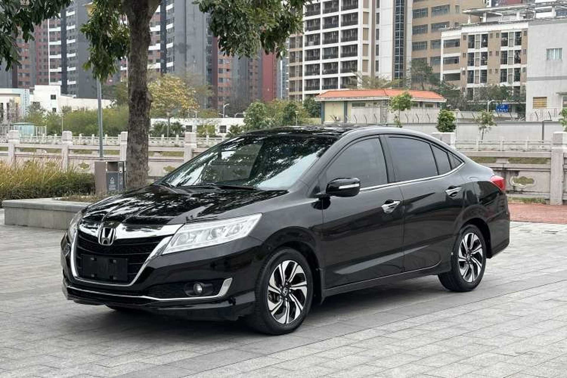 Used Honda Crider 2016 1.8L CVT Luxury Edition Exterior 1