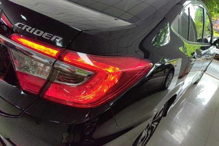 Used Honda Crider 2016 1.8L CVT Luxury Edition Exterior 1