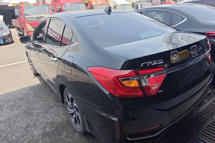 Used Honda Crider 2016 1.8L CVT Luxury Edition Exterior 2