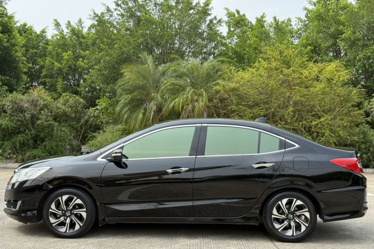 Used Honda Crider 2016 1.8L CVT Luxury Edition Exterior 4