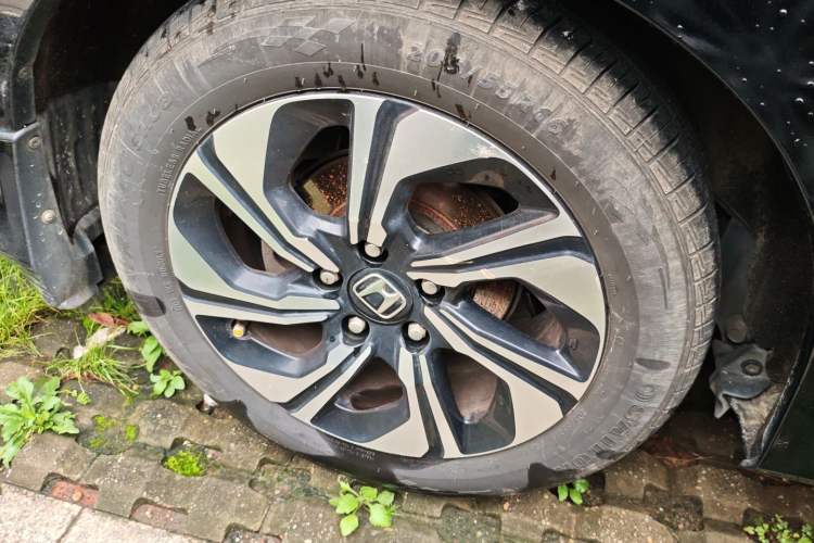 Used Honda Crider 2016 1.8L CVT Comfort Version Exterior 5