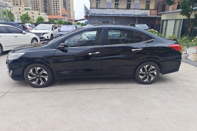 Used Honda Crider 2016 1.8L CVT Luxury Edition Exterior 5