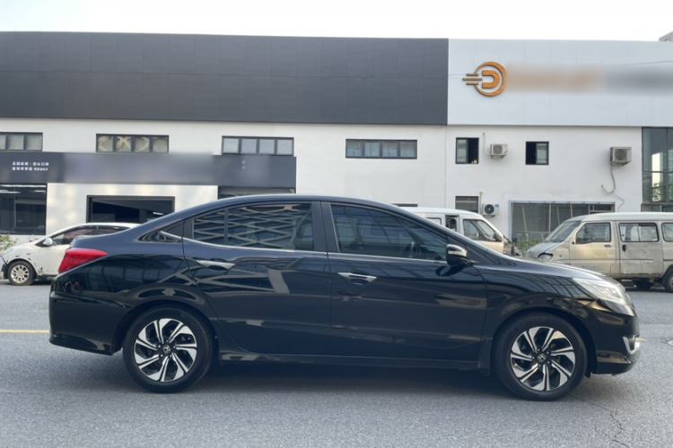 Used Honda Crider 2016 1.8L CVT Luxury Edition Exterior 6