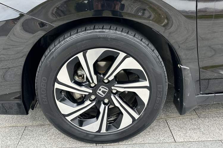 Used Honda Crider 2016 1.8L CVT Luxury Edition Exterior 8