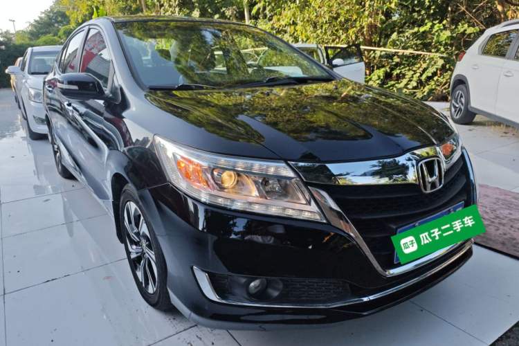 Used Honda Crider 2016 1.8L CVT Luxury Edition Front Right 45 Deg