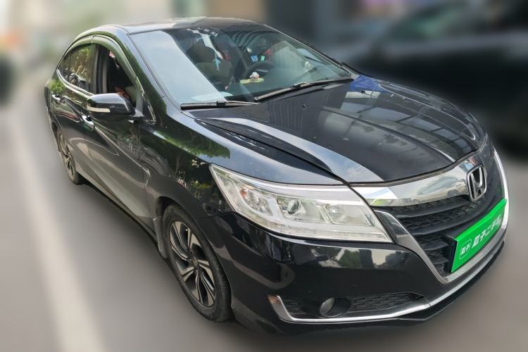 Used Honda Crider 2016 1.8L CVT Luxury Edition Front Right 45 Deg