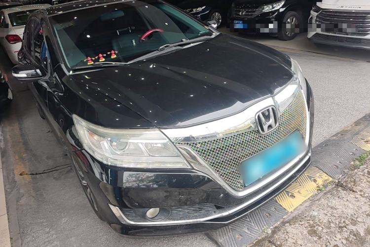 Used Honda Crider 2016 1.8L CVT Luxury Edition Front Right 45 Deg