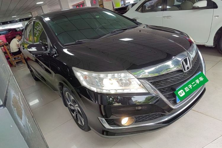 Used Honda Crider 2016 1.8L CVT Luxury Edition Front Right 45 Deg