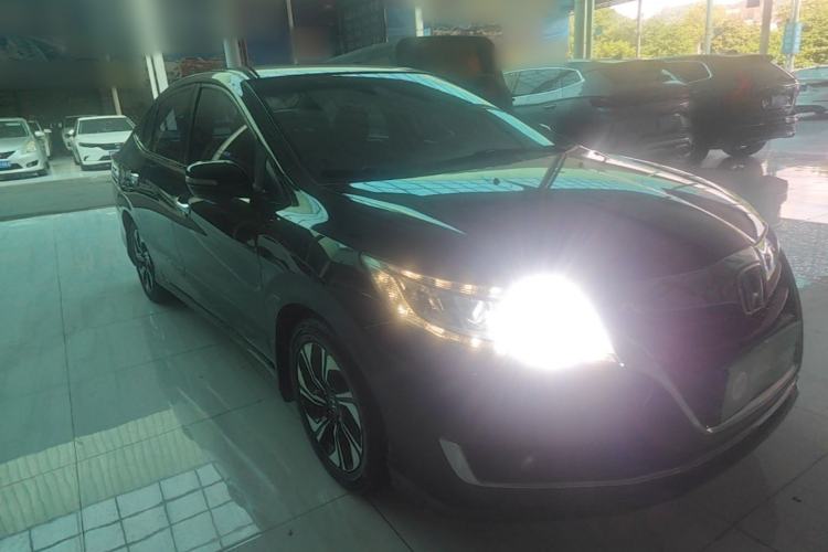 Used Honda Crider 2016 1.8L CVT Comfort Version Front Right 45 Deg