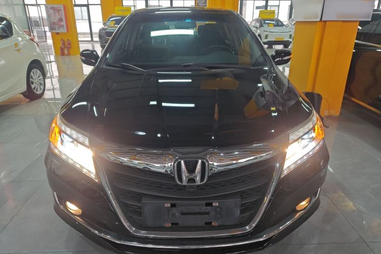 Used Honda Crider 2016 1.8L CVT Luxury Edition Front