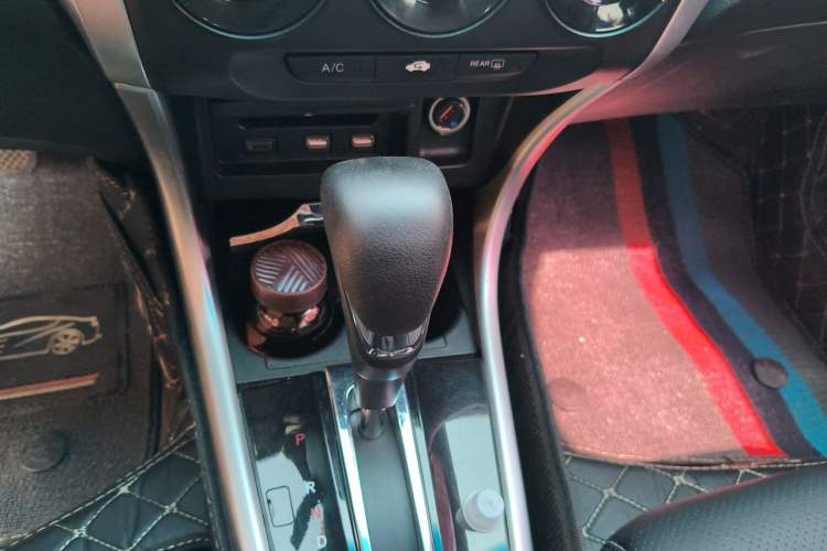 Used Honda Crider 2016 1.8L CVT Luxury Edition Gear Lever