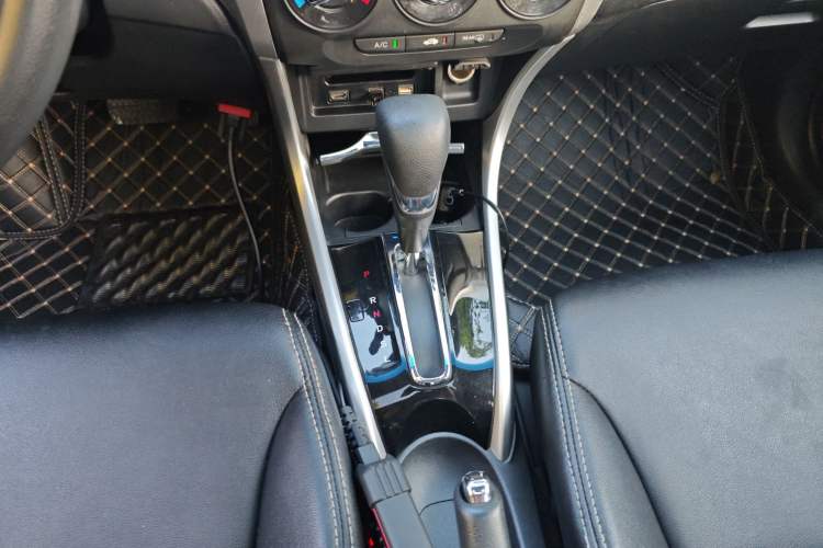 Used Honda Crider 2016 1.8L CVT Luxury Edition Gear Lever