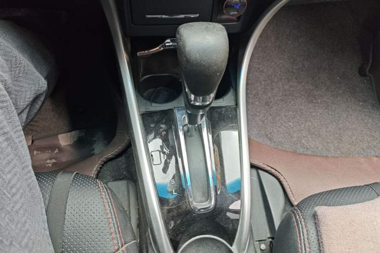 Used Honda Crider 2016 1.8L CVT Luxury Edition Gear Lever
