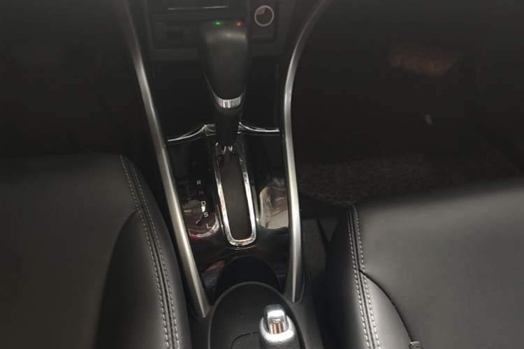 Used Honda Crider 2016 1.8L CVT Luxury Edition Gear Lever