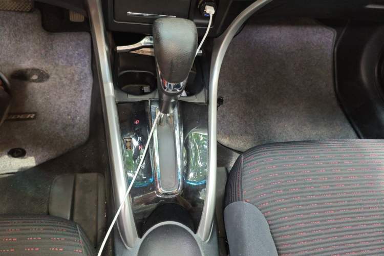 Used Honda Crider 2016 1.8L CVT Luxury Edition Gear Lever