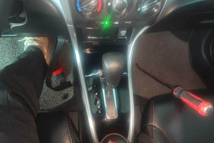 Used Honda Crider 2016 1.8L CVT Comfort Version Gear Lever
