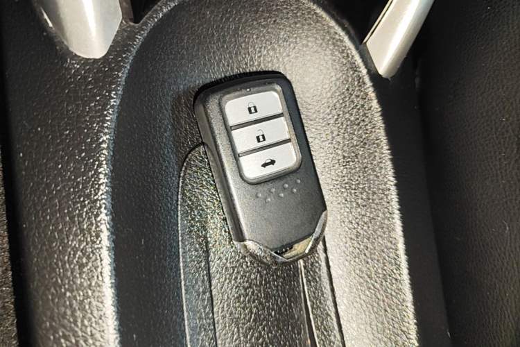 Used Honda Crider 2016 1.8L CVT Comfort Version Interior 1