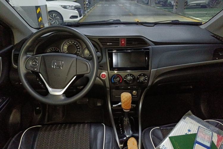 Used Honda Crider 2016 1.8L CVT Luxury Edition Interior 2
