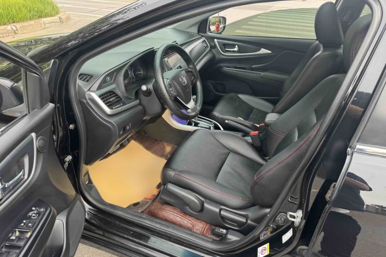 Used Honda Crider 2016 1.8L CVT Leading Edition Interior 2