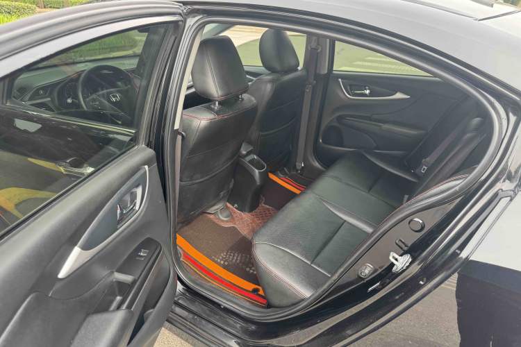 Used Honda Crider 2016 1.8L CVT Leading Edition Interior 3
