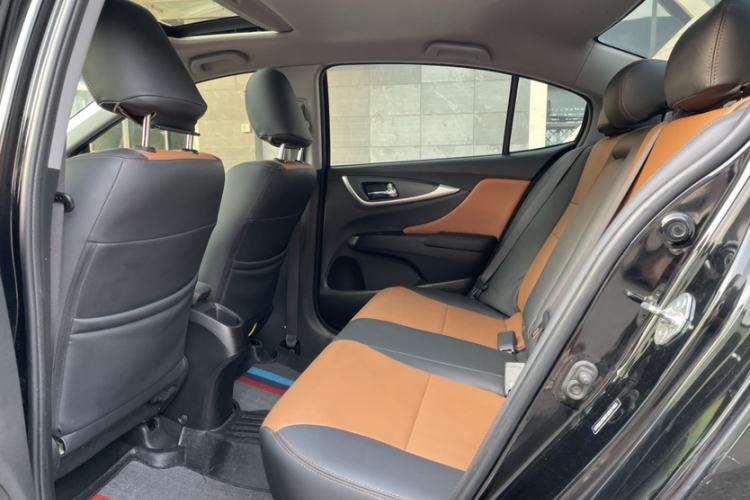 Used Honda Crider 2016 1.8L CVT Luxury Edition Interior 4