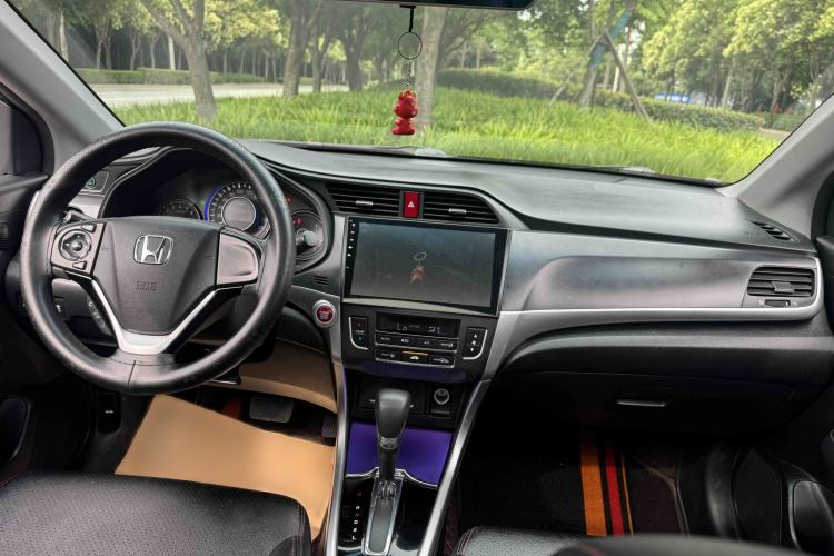 Used Honda Crider 2016 1.8L CVT Leading Edition Interior 5