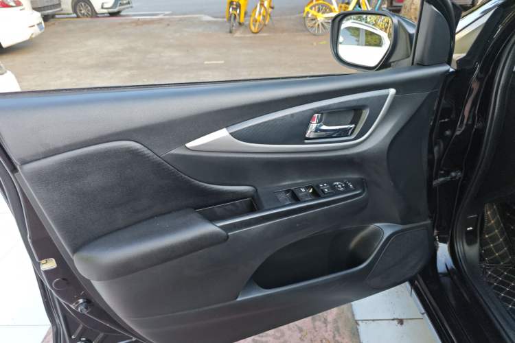 Used Honda Crider 2016 1.8L CVT Luxury Edition Left Front Door Interior