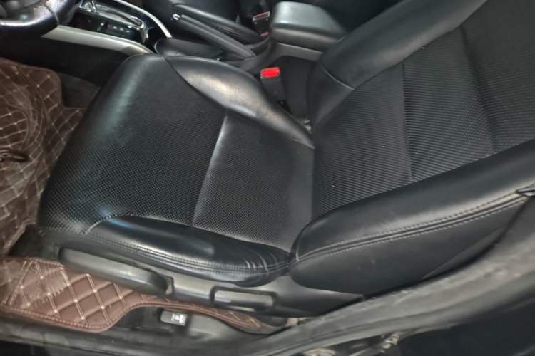 Used Honda Crider 2016 1.8L CVT Luxury Edition Left Front Seat