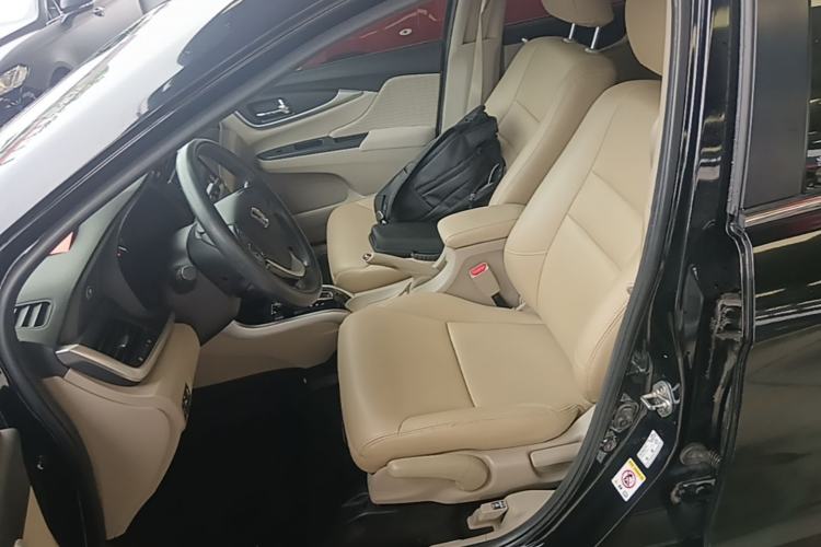 Used Honda Crider 2016 1.8L CVT Luxury Edition Left Front Seat