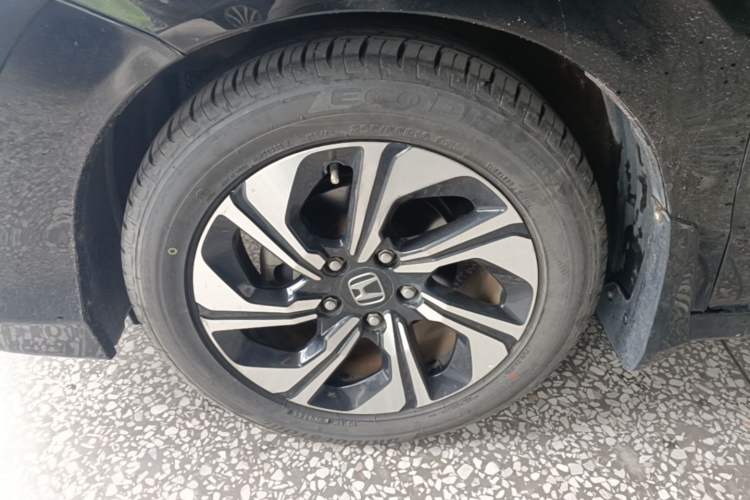 Used Honda Crider 2016 1.8L CVT Luxury Edition Left Front Wheel Hub