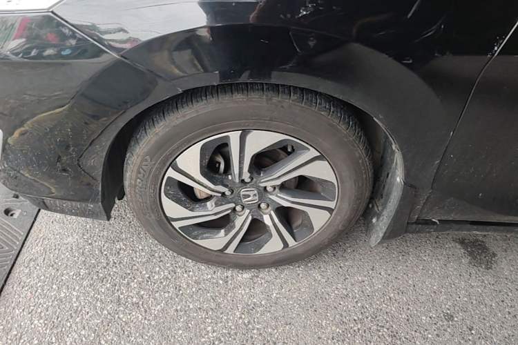 Used Honda Crider 2016 1.8L CVT Luxury Edition Left Front Wheel Hub