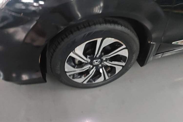 Used Honda Crider 2016 1.8L CVT Comfort Version Left Front Wheel Hub