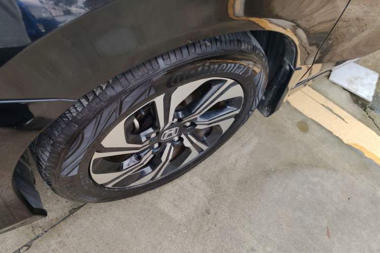 Used Honda Crider 2016 1.8L Manual Fashion Edition Left Front Wheel Hub