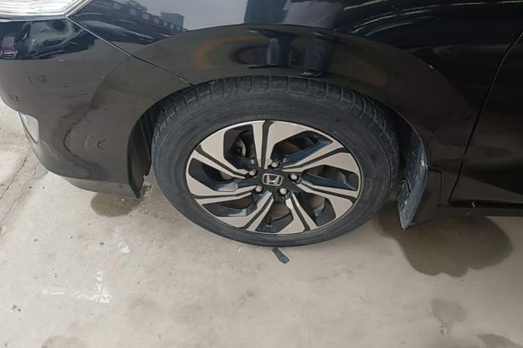 Used Honda Crider 2016 1.8L CVT Luxury Edition Left Front Wheel Hub