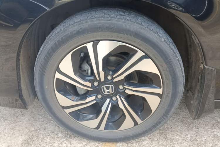 Used Honda Crider 2016 1.8L CVT Comfort Version Left Front Wheel Hub