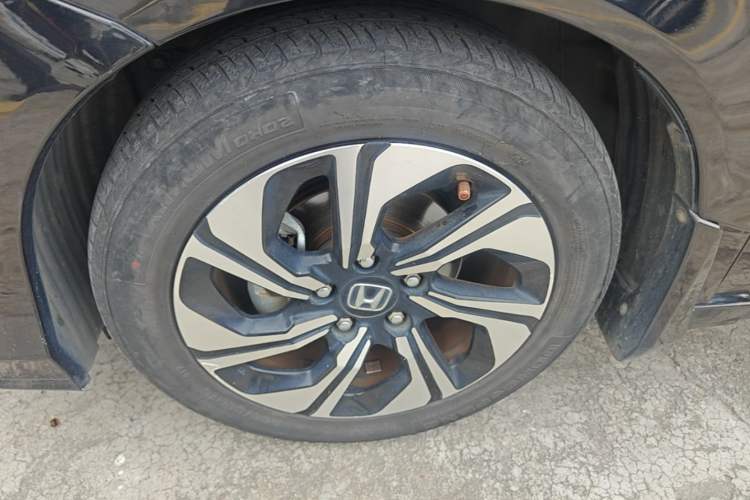 Used Honda Crider 2016 1.8L CVT Comfort Version Left Front Wheel Hub