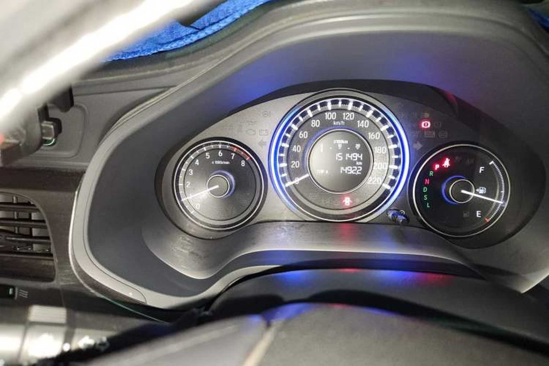 Used Honda Crider 2016 1.8L CVT Comfort Version Odometer Close Up