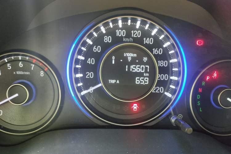 Used Honda Crider 2016 1.8L CVT Comfort Version Odometer Close Up