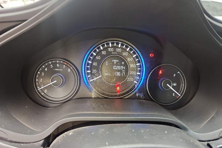 Used Honda Crider 2016 1.8L Manual Luxury Edition Odometer Close Up