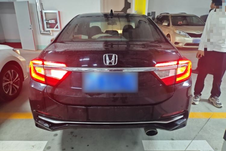 Used Honda Crider 2016 1.8L CVT Luxury Edition Rear
