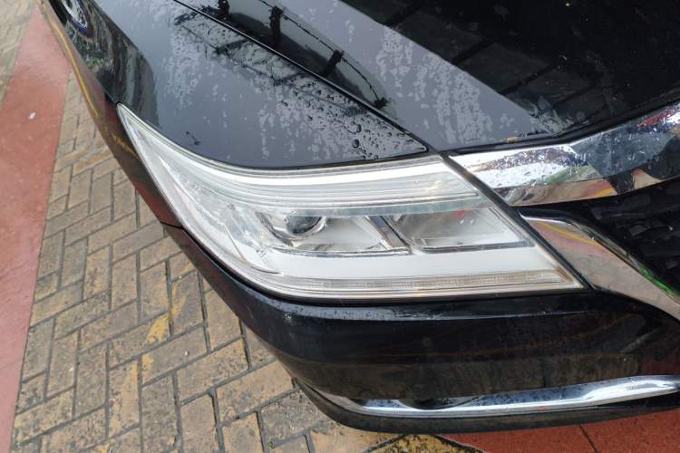 Used Honda Crider 2016 1.8L CVT Luxury Edition Right Front Headlight