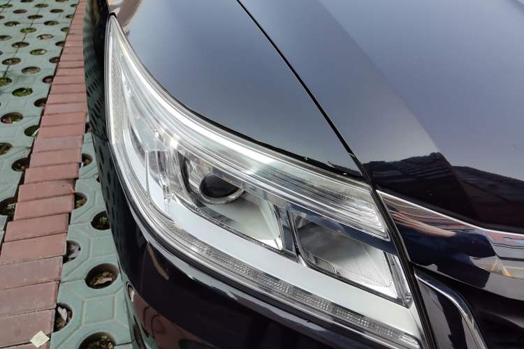 Used Honda Crider 2016 1.8L CVT Luxury Edition Right Front Headlight